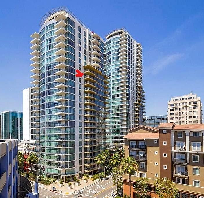 1st image of 411 W Seaside Way Unit 1502