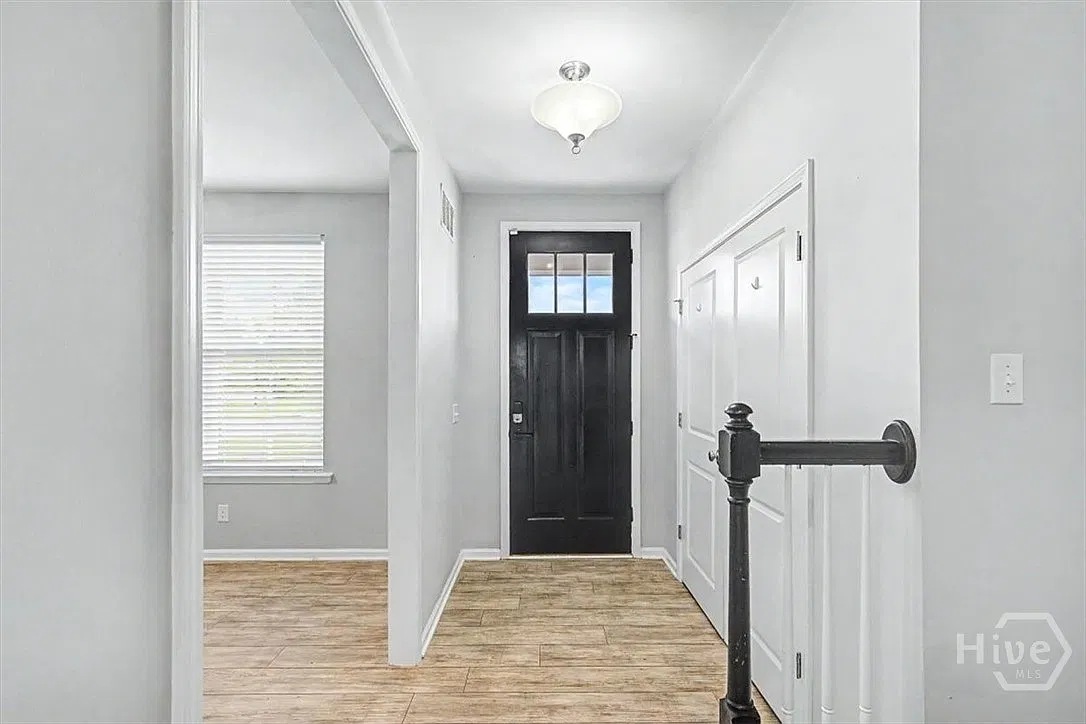 4 bed, 2.5 bath, 3173 sqft, $2,750 — Photo 3