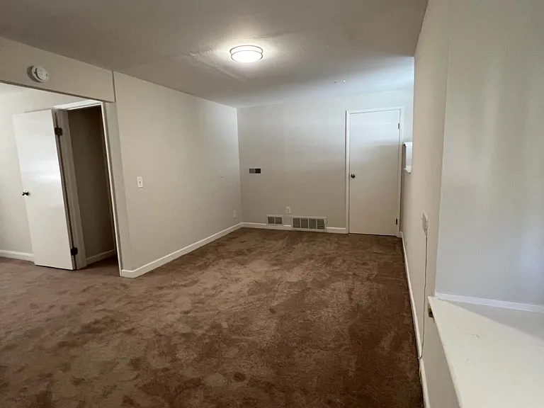 209 Sunnyside Ave — Photo 32