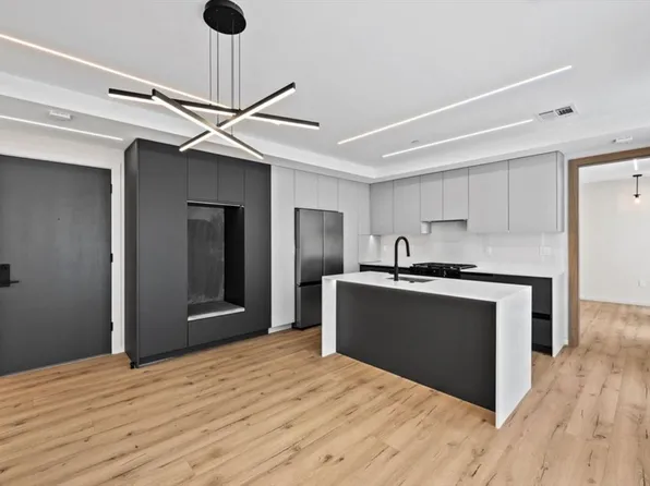 1854 Dorchester Ave #303, Dorchester Center, MA 02124