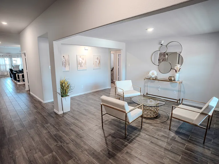 404 Eaton Dr — Photo 10