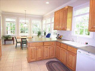 4th image of 1602 Greyson Pl