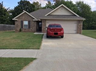 12532 Meadow Oaks Ln, Farmington, AR 72730
