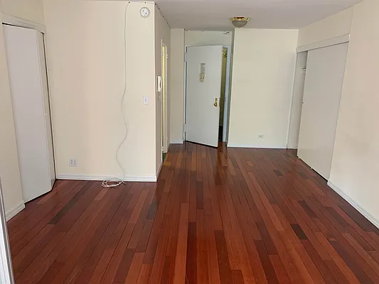 Rented by Olympia House Delaware LP | media 31