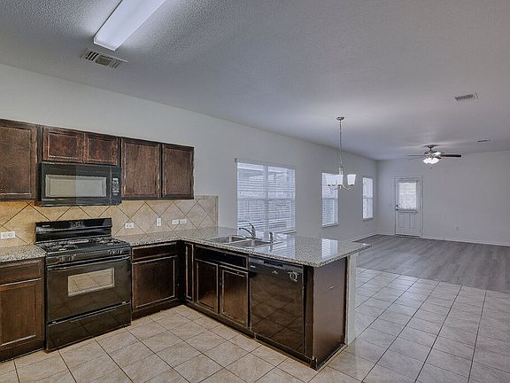 2nd image of 507 Brashear Ln