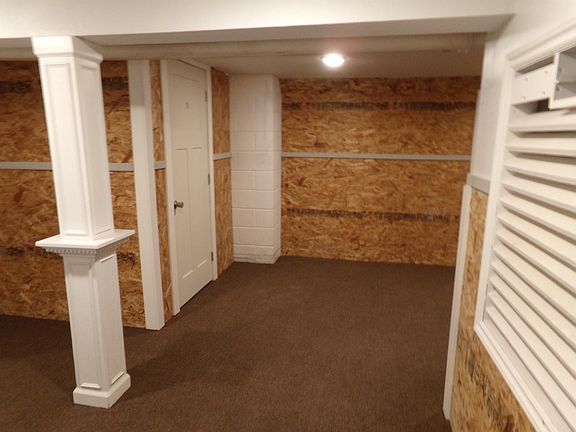 2nd image of 703 N 32nd St #4