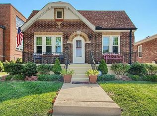 5716 Leona St, Saint Louis, MO 63116