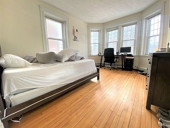 5th image of 69 Babcock St #O1