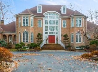 8 Grenoble Ct, Wilmington, DE 19807