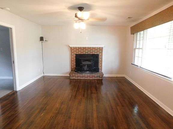 3rd image of 13940 Ramblewood Dr