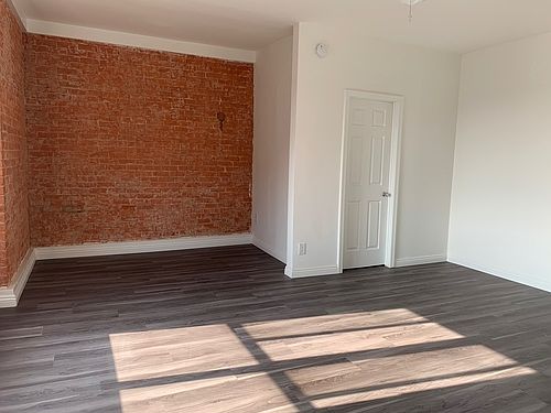 2nd image of 839 S St Andrews Pl APT 301