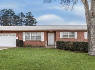 6909 Briarwood Dr, Little Rock, AR 72205