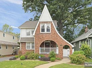 667 Edel Ave, Maywood, NJ 07607