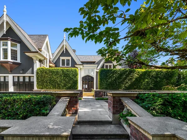 530 36th Avenue E, Seattle, WA 98112