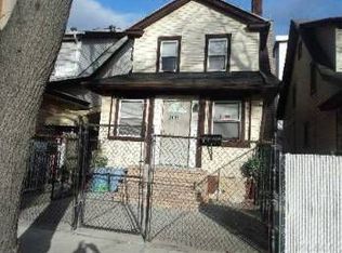 8823 164th St, Jamaica, NY 11432