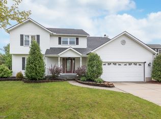 595 Montgomery Dr, Brunswick, OH 44212