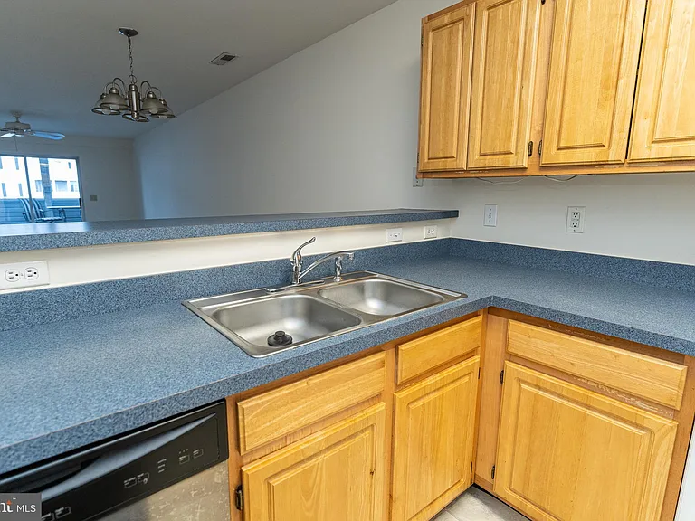 3500 Sanibel Cir #3516 — Photo 23