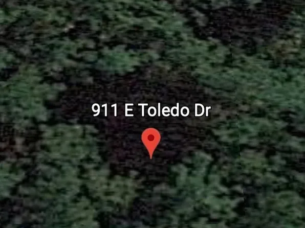 911 E Toledo Dr, Citrus Springs, FL 34434