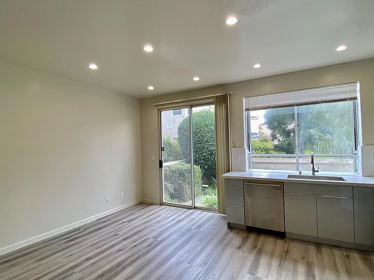 115 Keil Bay — Photo 8