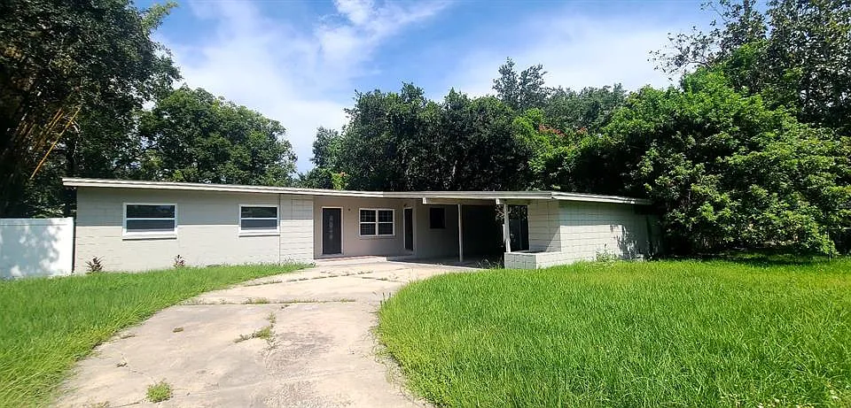 301 Hope Cir