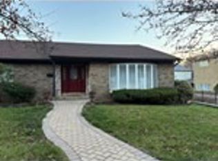 6 Hunt Ln, Staten Island, NY