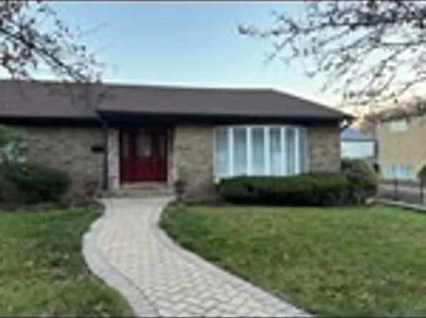 6 Hunt Ln, Staten Island, NY 10304