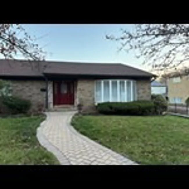 6 Hunt Ln photo 1