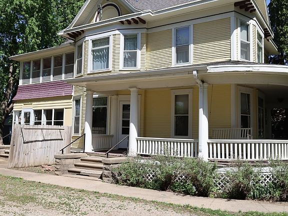 2nd image of 105 S Carroll St