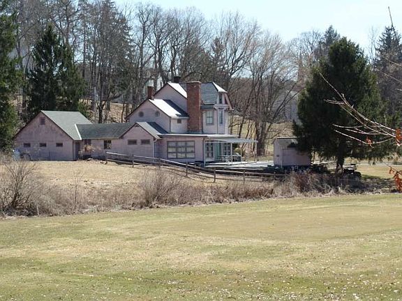 2nd image of 3 E Elm Ave