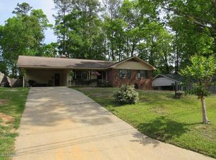 1810 61st Ct, Meridian, MS 39305