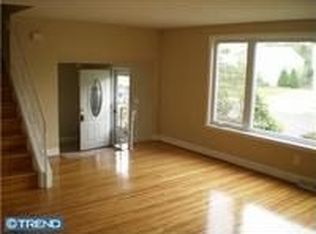 9730 Lochwood Rd, Philadelphia, PA 19115