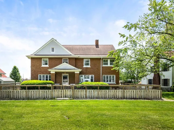 546 Elmwood Ct, El Paso, IL 61738