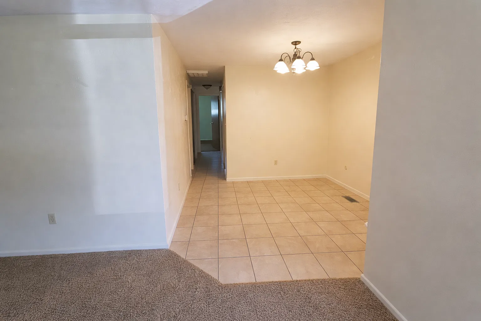 2 bed, 1.5 bath, 1100 sqft, $1,200 — Photo 3