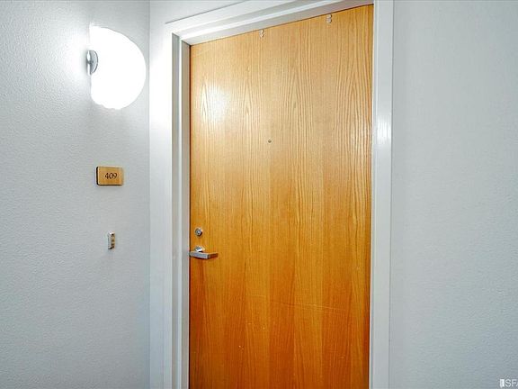 4th image of 1 Daniel Burnham Ct APT 409