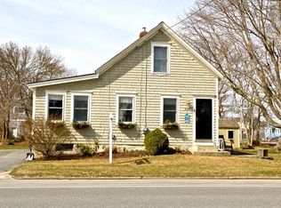 228 Sconticut Neck Rd, Fairhaven, MA 02719