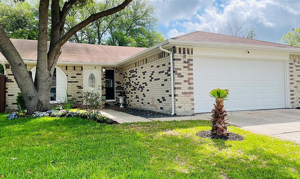 1st image of 7303 Caracas Dr