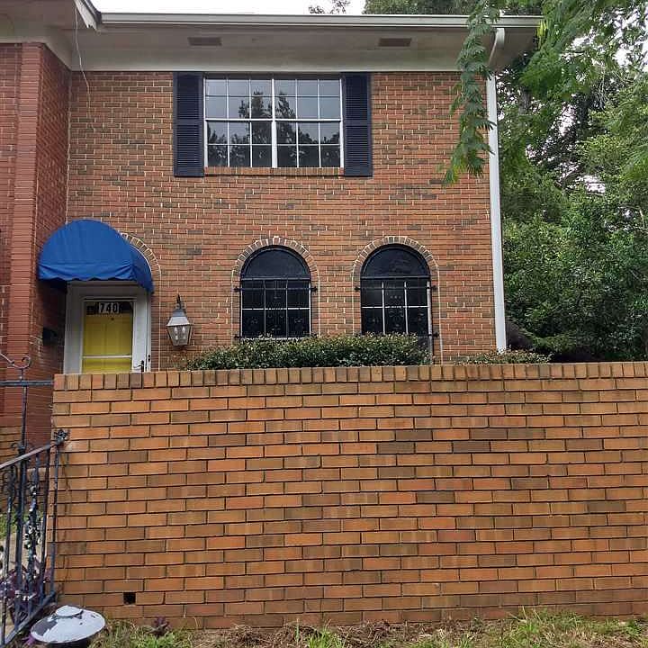 1st image of 740 E Jefferson St #14