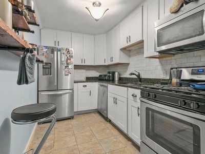 5 Greenbriar Dr APT 107, North Reading, MA, 01864