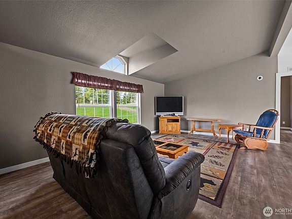 5th image of 5206 Sandridge Road