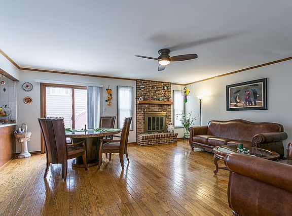 4th image of 400 Oliver Dr