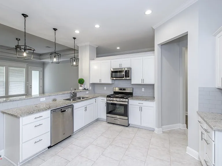 Kitchen 1
