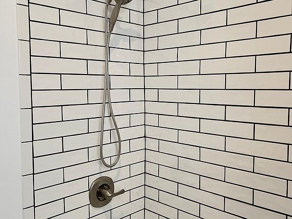 Renovated shower with pulldown