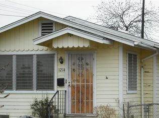 1214 N Court St, Visalia, CA