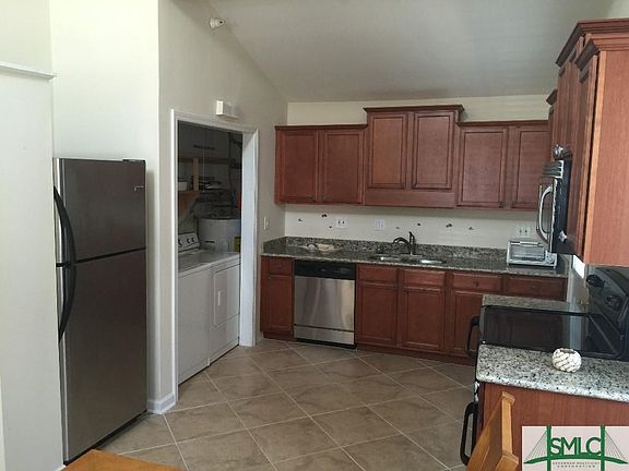 3rd image of 205B Miller Avenue #B