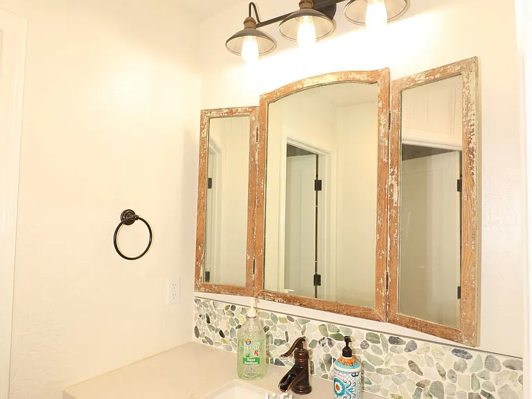 4721 Meadowridge Rd — Photo 10
