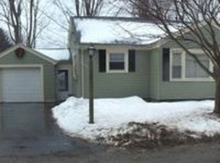 13 Tatnuck Gdns, Worcester, MA 01602