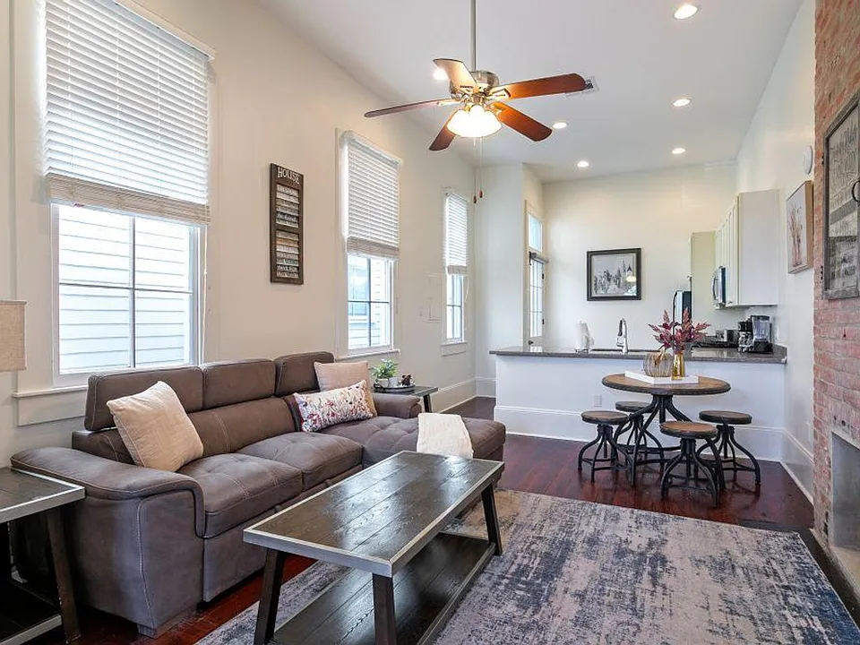 1501 Robert C Blakes Sr Dr #ID1269208P