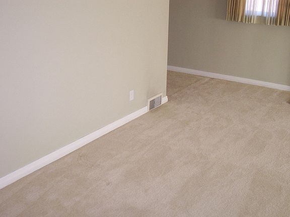 5th image of 10204 Starlight Way