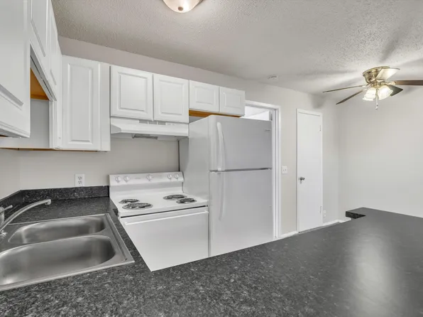 Richardt Apartments, 500 Richardt Ave #1, Evansville, IN 47711
