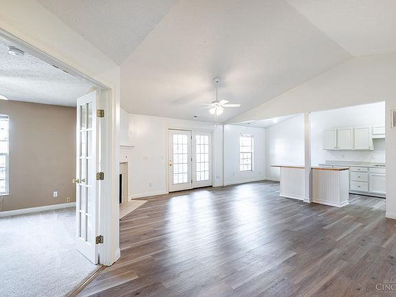 4th image of 8015 Pinnacle Point Drive